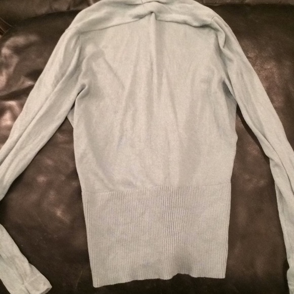 Ann Taylor v neck sweater - Picture 3 of 3